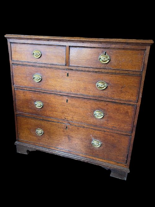 small 18th century oak chest of drawers - CATEGORY: ANTIQUE CHEST OF DRAWERS - DATED 18TH CENTURY