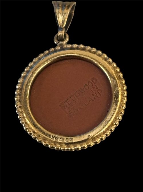 GOLD MOUNTED TERRACOTTA JASPER WEDGWOOD PENDANT - ADDITIONAL PHOTO 2