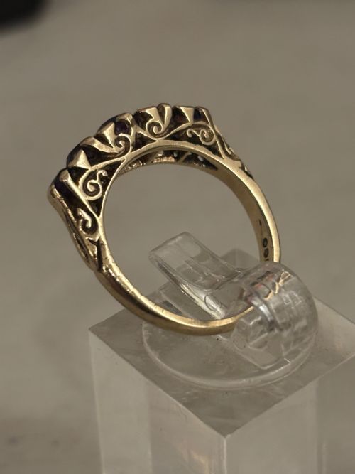 AMETHYST FIVE STONE GOLD RING - ADDITIONAL PHOTO 1