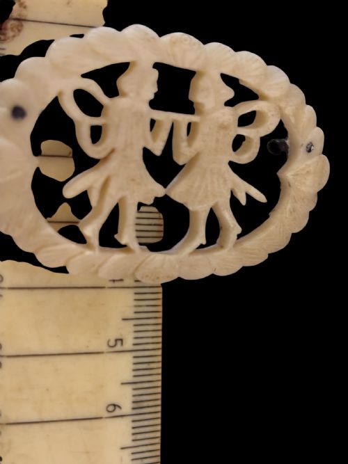 ANTIQUE STAGSHORN ANTLER CARVED BROOCH - ADDITIONAL PHOTO 7