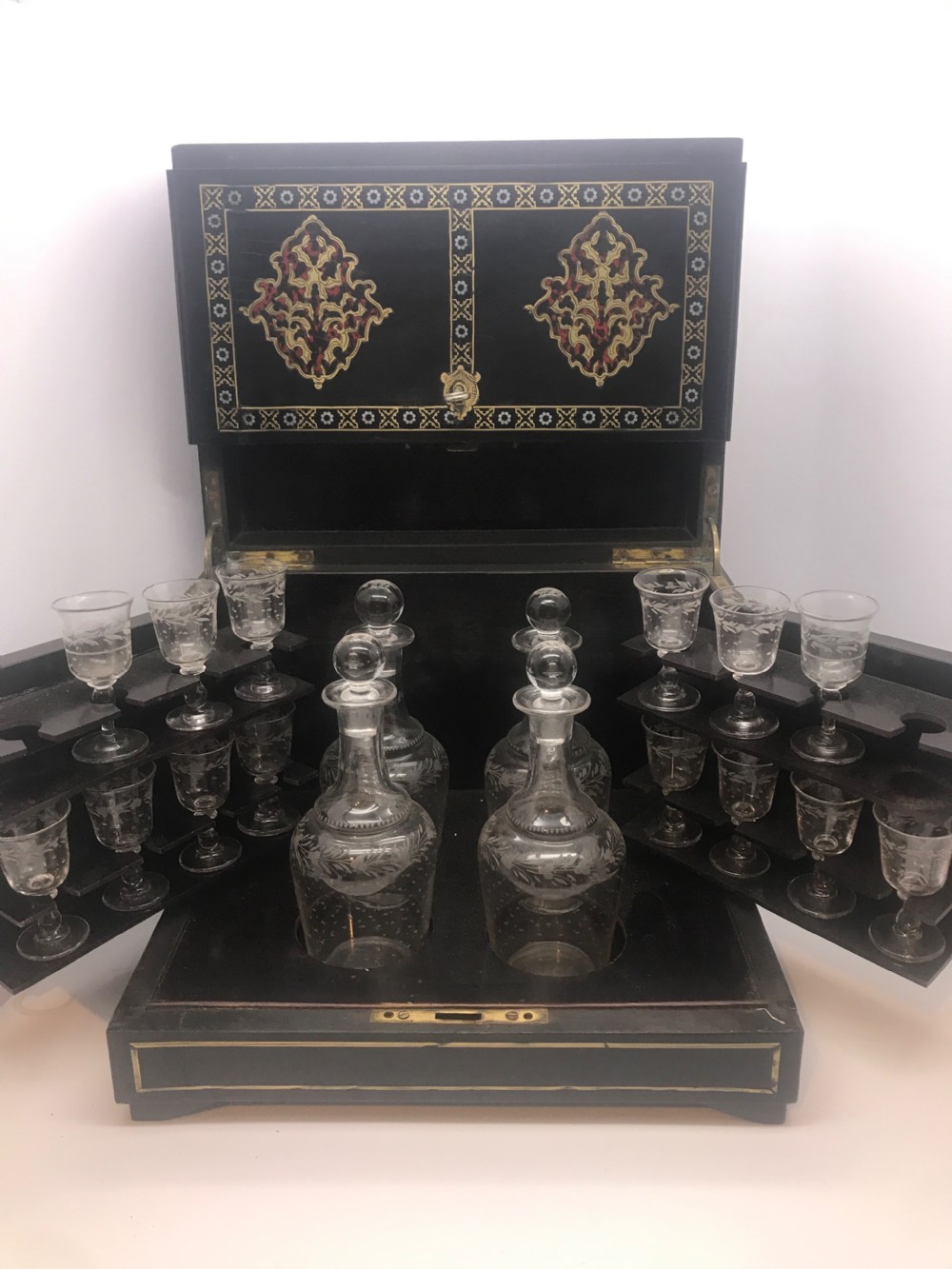 Antique French decanters “cave a liquor” ebonised French Tantalus View V
