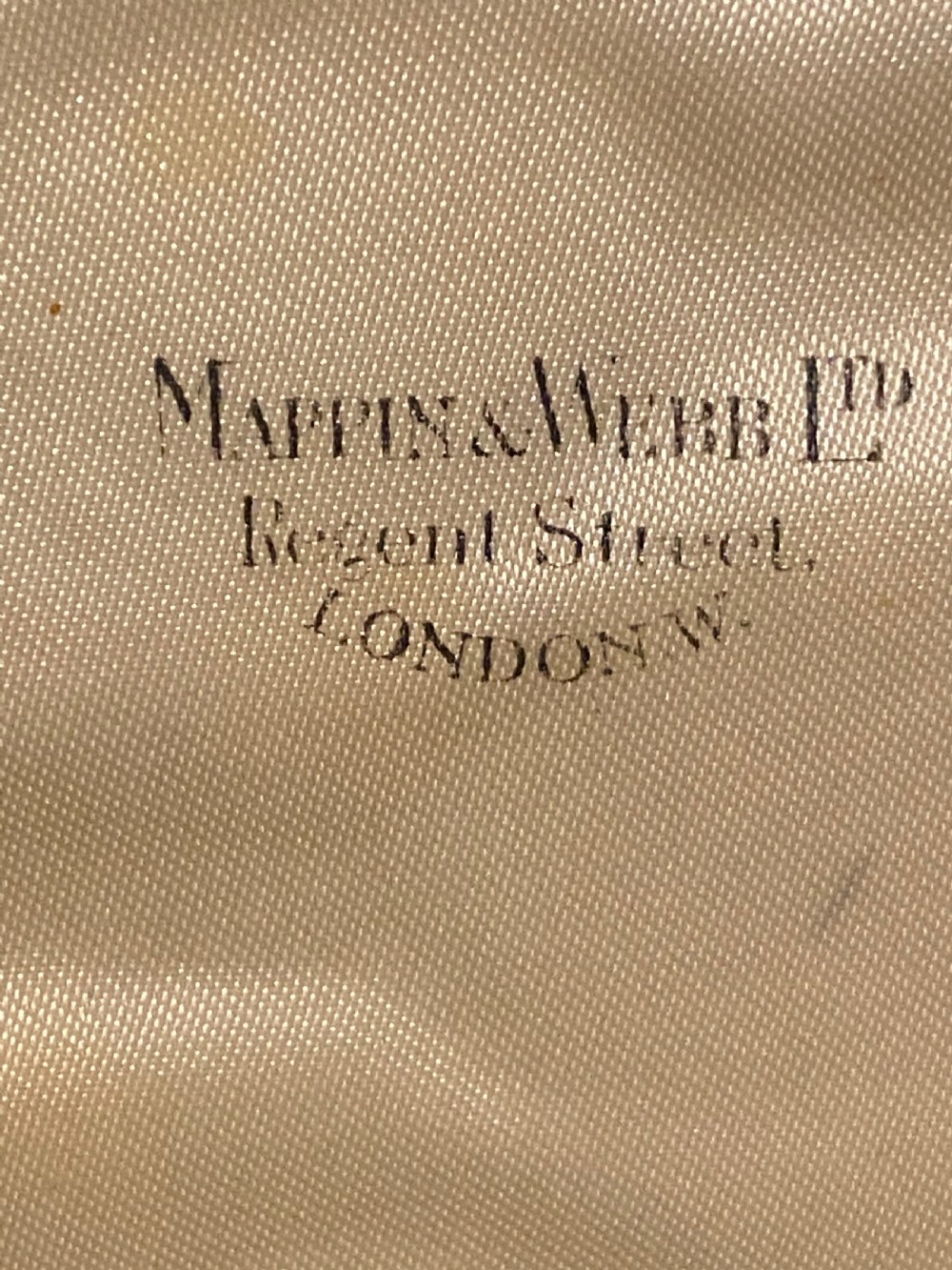 Mappin and Webb boxed set of SIX lobster picks View VIII