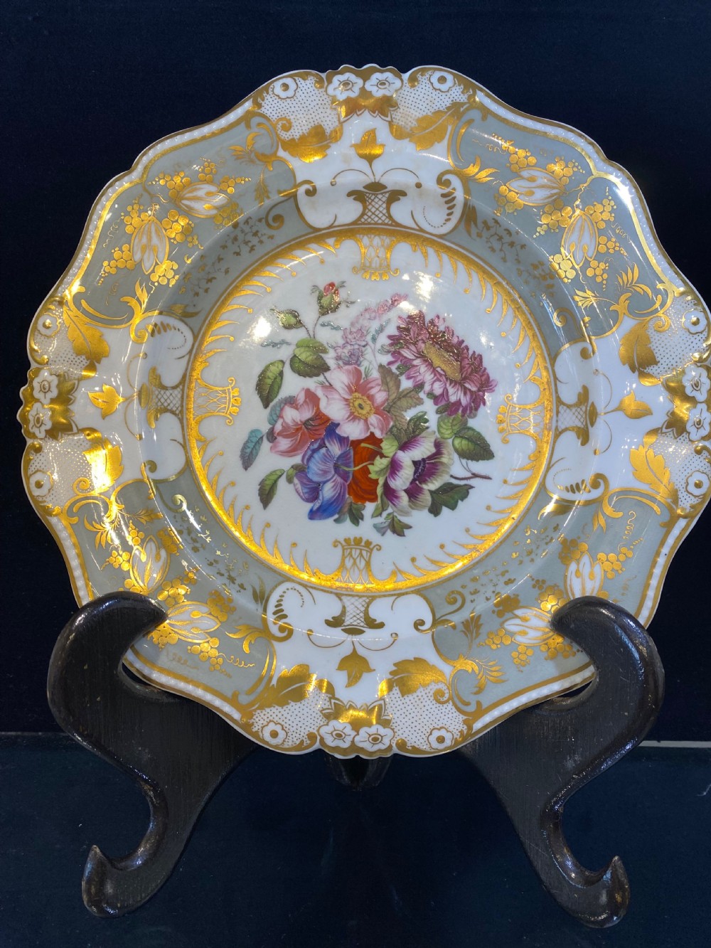 Floral Bloor “Derby” cabinet plate
