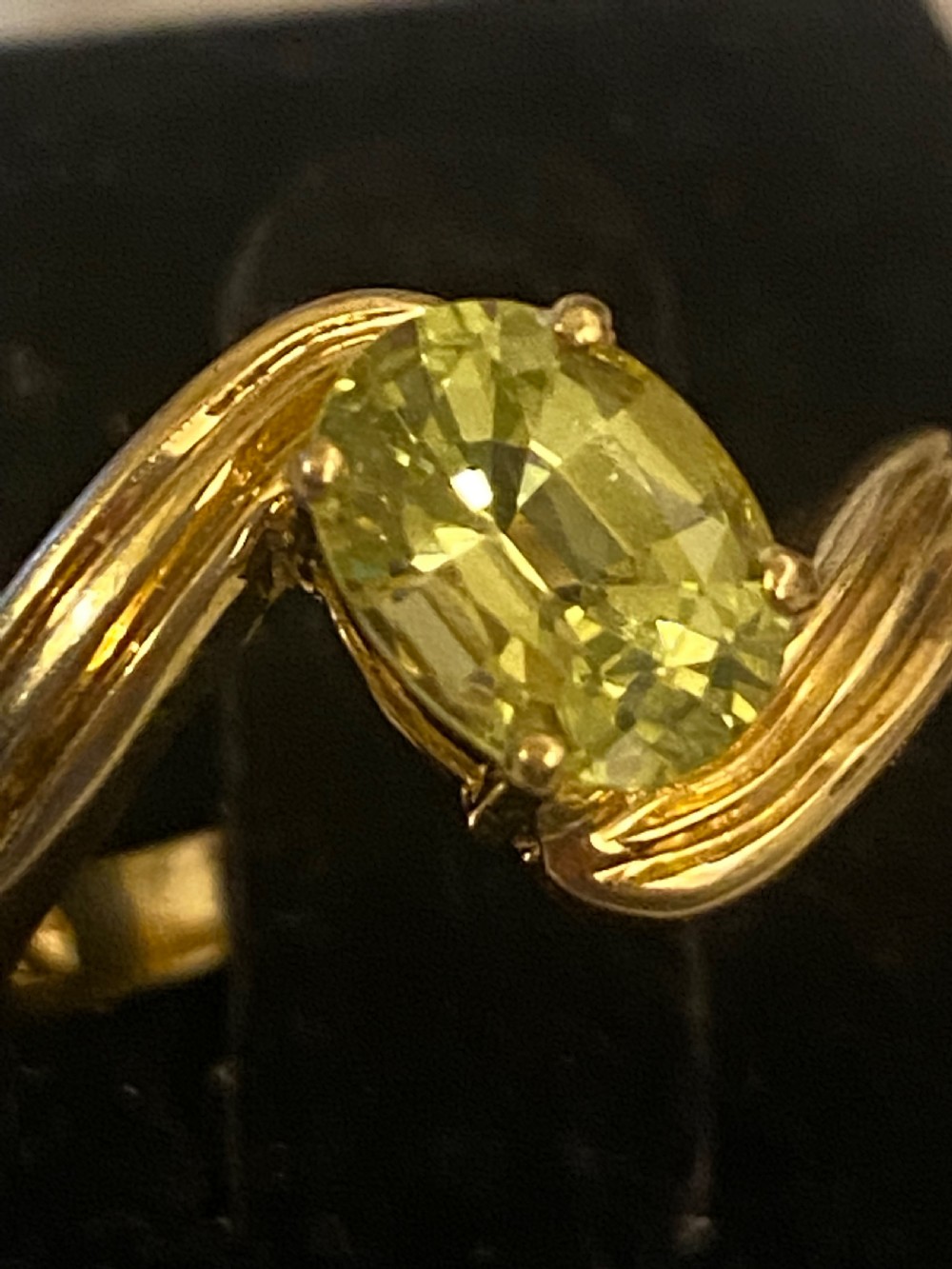 Vintage 18ct gold and chrysoberyl dress ring View II