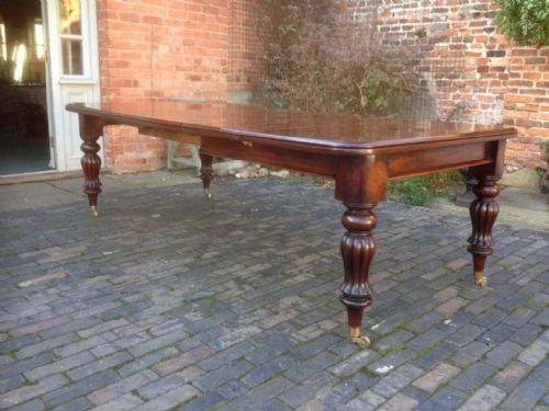 Nineteenth Century Mahogany Dining Table