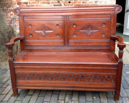 Walnut Box Settle