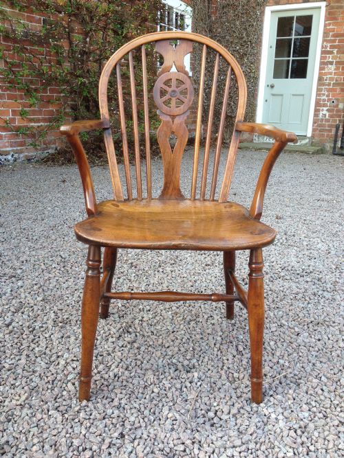 19th Century Wheelback Windsor Chair