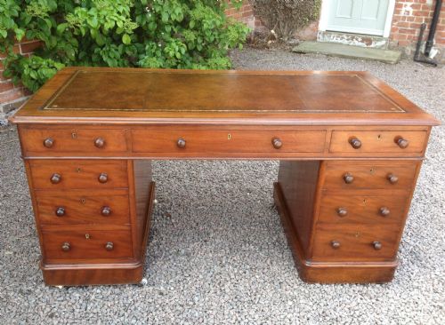 19th Century Mahogany Pedestal Desk