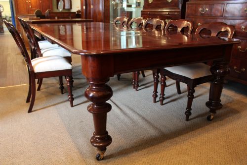 Mahogany 10ft Extending Dining Table