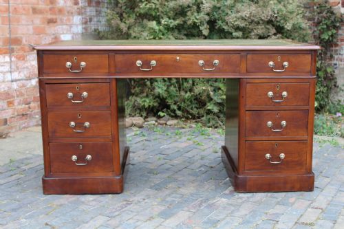 Oak Pedestal Desk
