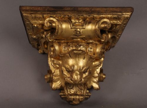 Nineteenth Century Gilt Wall Bracket.
