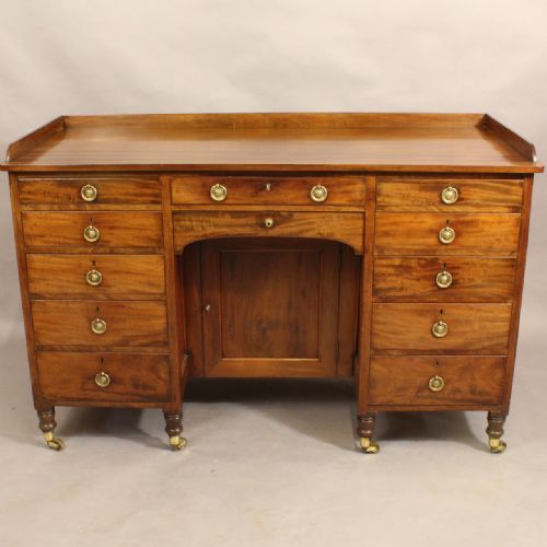 Early Nineteenth Century Mahogany Kneehole Desk