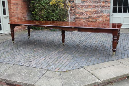 Mahogany Extending Dining Table
