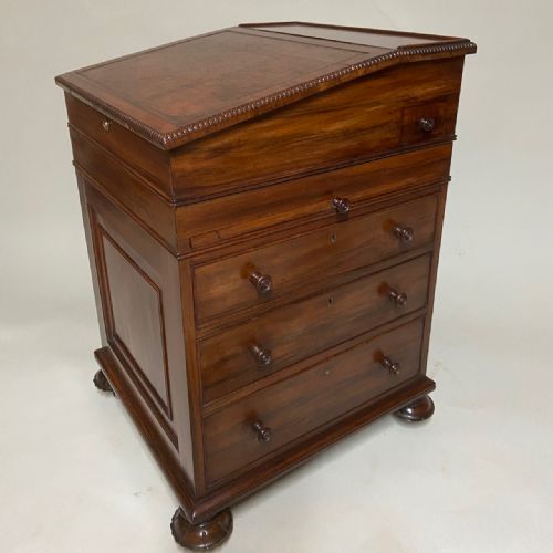Regency Goncalo Alves Davenport