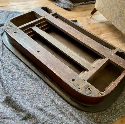 fig 2. George III Mahogany Dining Table in the manner of Thomas Butler