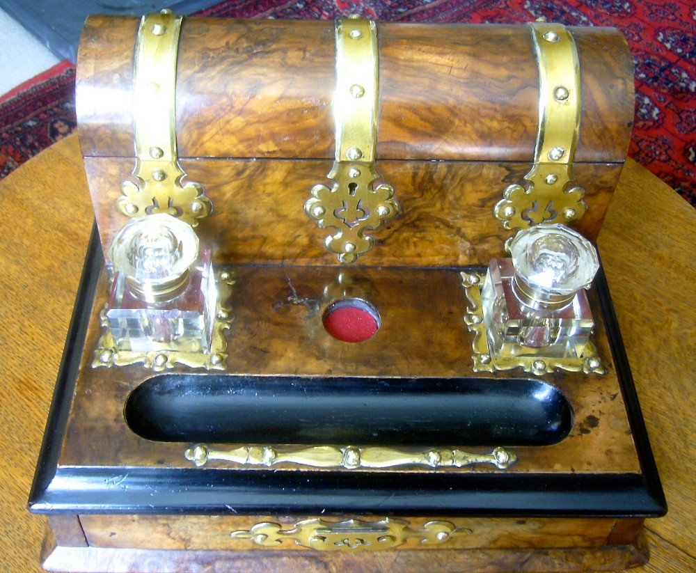 Edwards and Jones Inkwell Stand