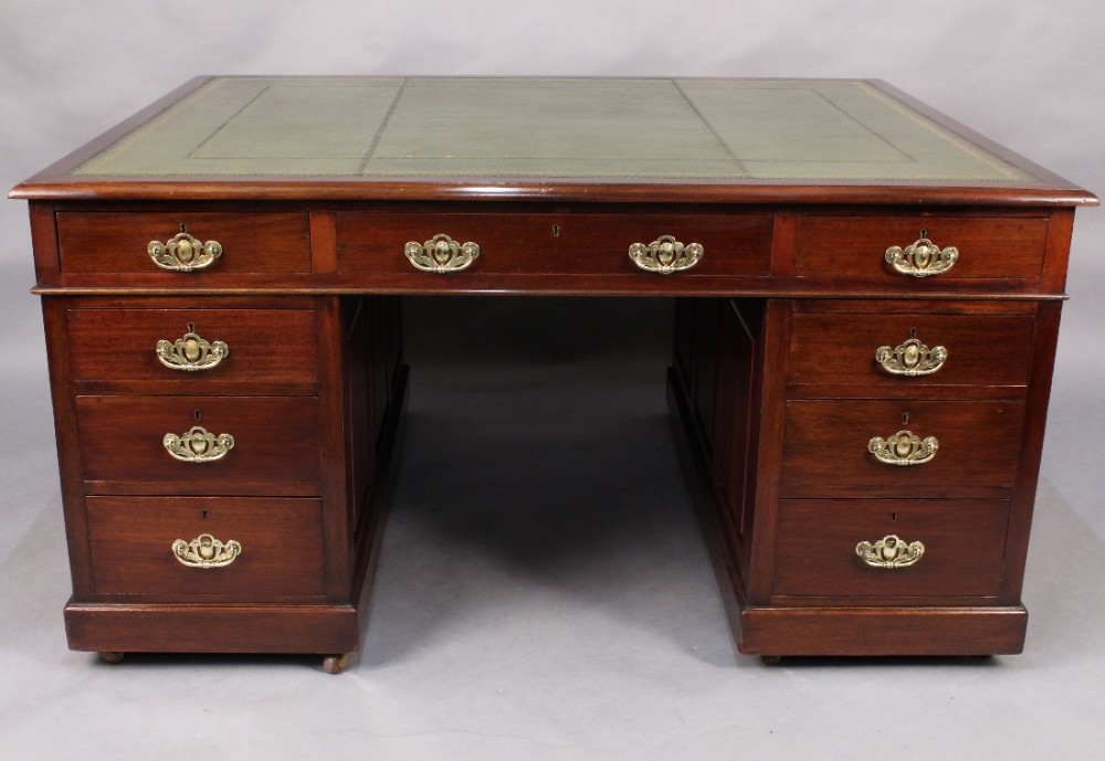 Victorian Mahogany Partners' Desk