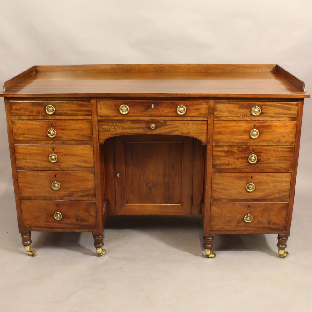 Early Nineteenth Century Mahogany Kneehole Desk