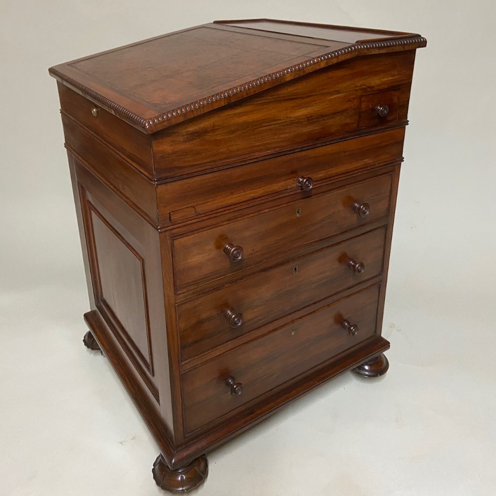 Regency Goncalo Alves Davenport