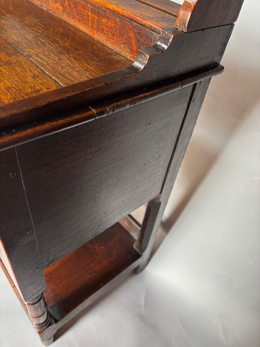 George III Oak Dresser View XIII