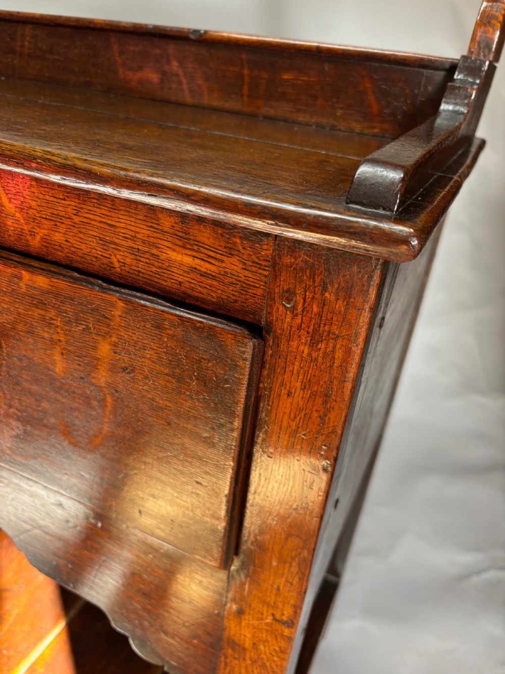 George III Oak Dresser View XVI