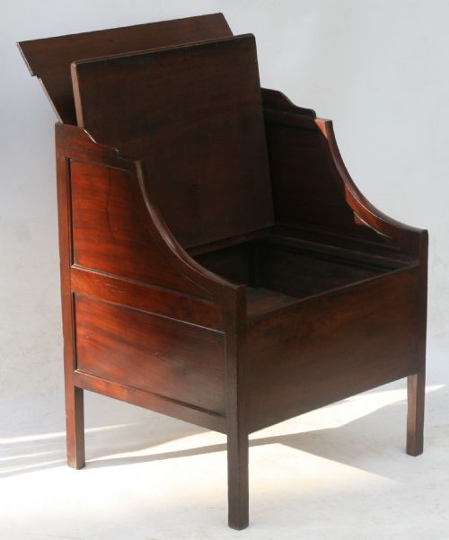A GEORGE III MAHOGANY STEP COMMODE CIRCA 1800 - ADDITIONAL PHOTO 1
