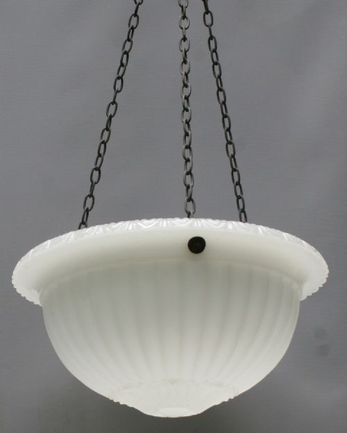 A PAIR 0F OPALINE DISH LIGHTS - ADDITIONAL PHOTO 4