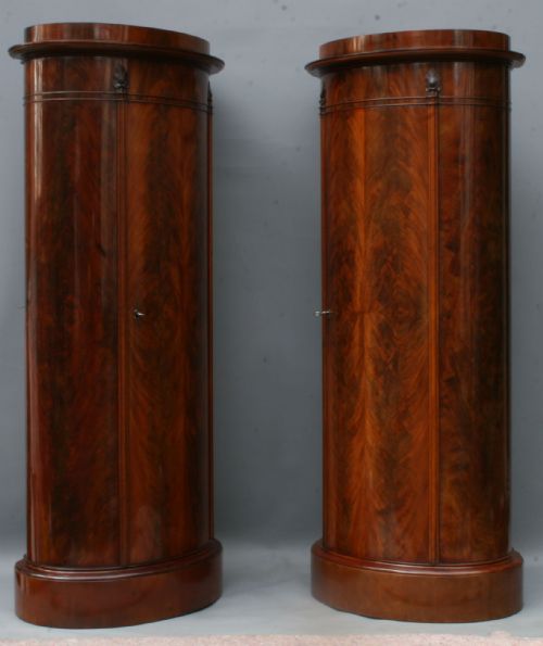 A PAIR OF DANISH BIEDERMEIER MAHOGANY OVAL PEDESTAL CABINETS - ADDITIONAL PHOTO 8