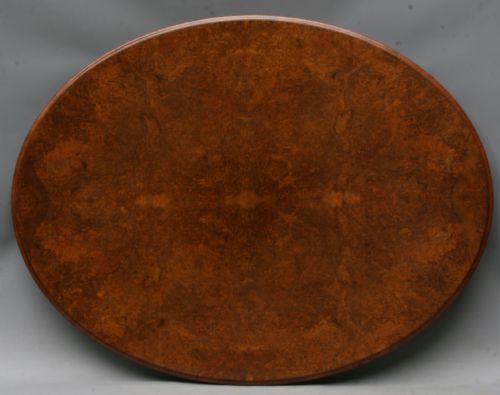 A FINE VICTORIAN WALNUT LOO TABLE - ADDITIONAL PHOTO 6