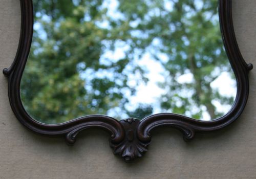 A PAIR OF MID VICTORIAN ROSEWOOD FRAMED WALL MIRRORS - ADDITIONAL PHOTO 6