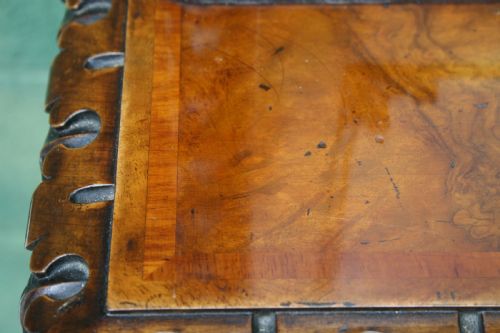 A VICTORIAN FIGURED WALNUT BOOKCASE BY HOLLAND SONS - ADDITIONAL PHOTO 5