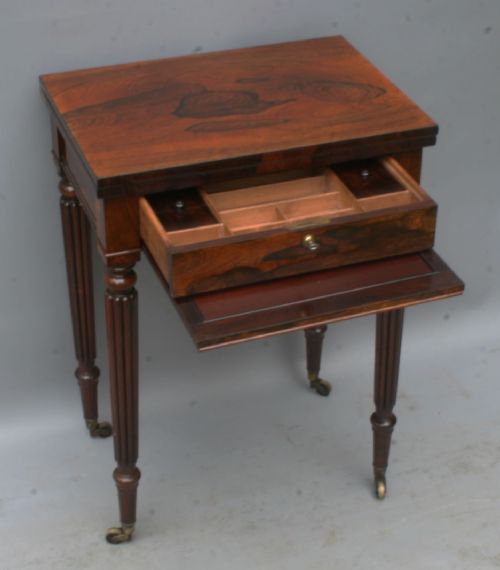 A REGENCY ROSEWOOD GAMESWORK TABLE IN THE MANNER OF GILLOWS - ADDITIONAL PHOTO 5