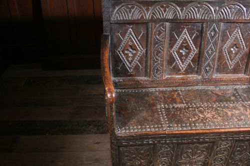 ANTIQUE OAK SETTLE ENGLAND 1600S - ADDITIONAL PHOTO 5