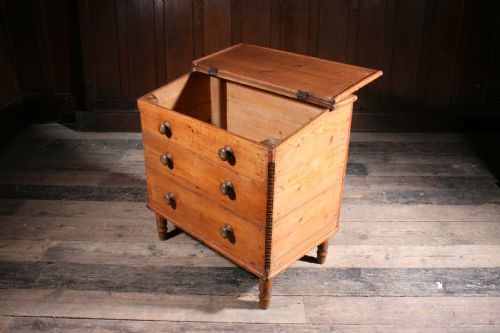 GEORGIAN PINE MULE CHEST - ADDITIONAL PHOTO 3