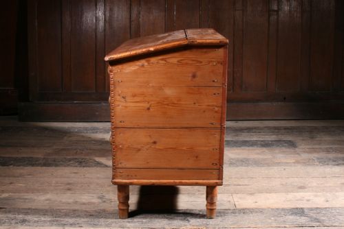 GEORGIAN PINE MULE CHEST - ADDITIONAL PHOTO 4