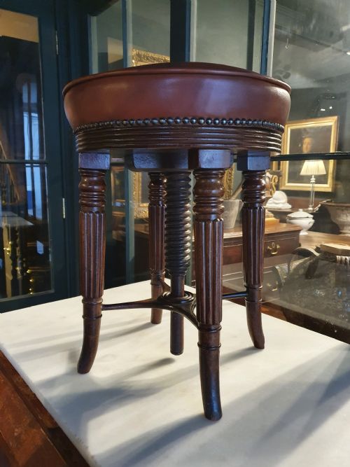 GEORGIAN REVOLVING PIANO STOOL