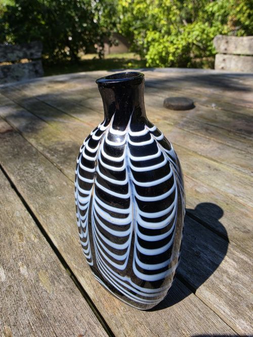 GEORGIAN NAILSEA GLASSWORKS FLASK C1790 - ADDITIONAL PHOTO 3