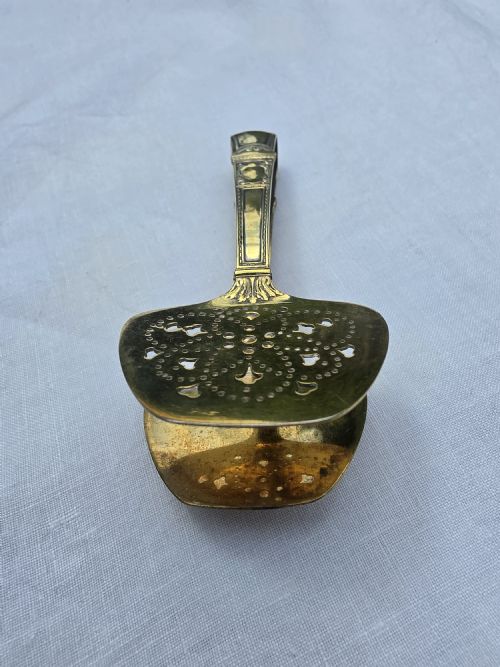 TIFFANY COMPANY SAN LORENZO 1916 PATTERN PASTRY OR SANDWICH SERVER SILVER GILT