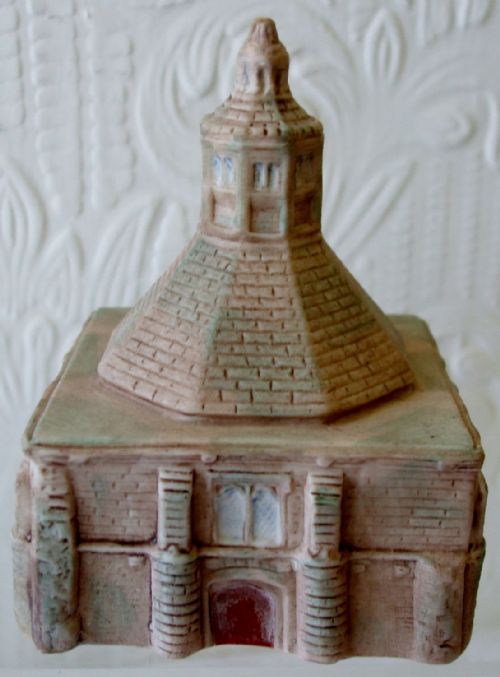 fig 2. W.H. Goss ~Glastonbury Abbey - The Abbot's Kitchen ~ A.C.C. No. 420