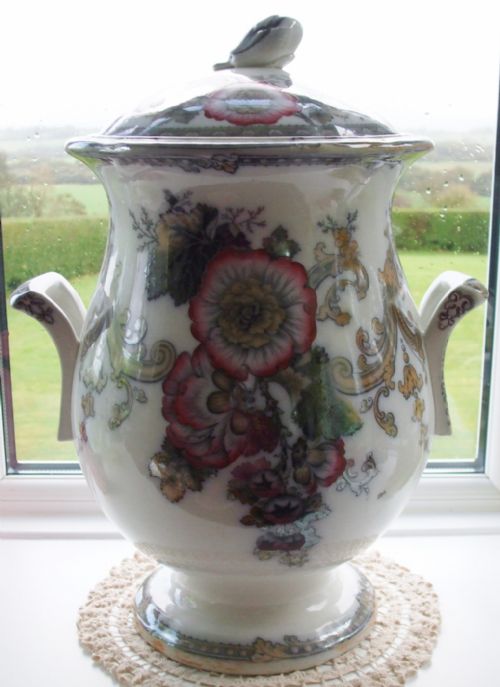 fig 2. Antique English Victorian Ironstone Leech Jar and Cover