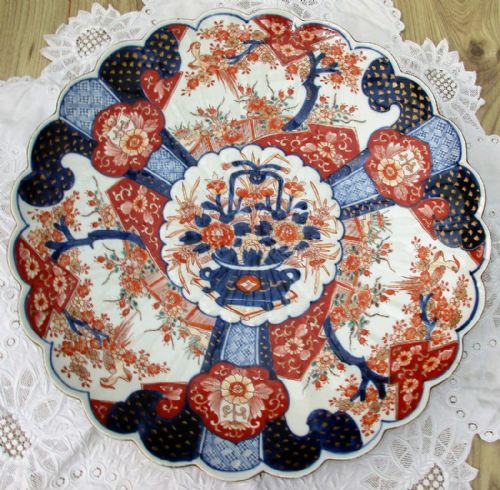 Antique Japanese Imari Scalloped Porcelain Charger