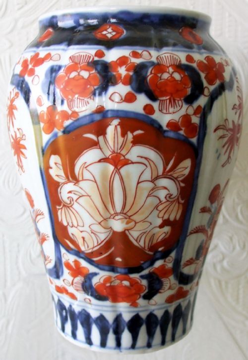 fig 1. Antique Japanese Meiji Period Imari Vase