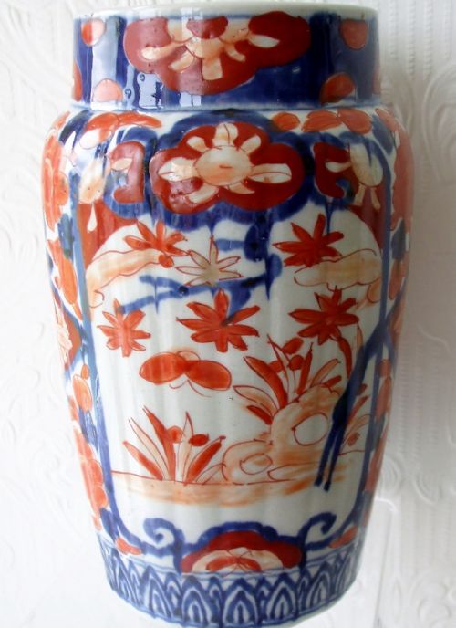 fig 2. Antique Japanese Meiji Period Imari Vase
