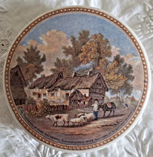 Antique English Victorian Pratt-ware Pot-lid ~ "Anne Hathaway's Cottage" ~ Ball No. 228