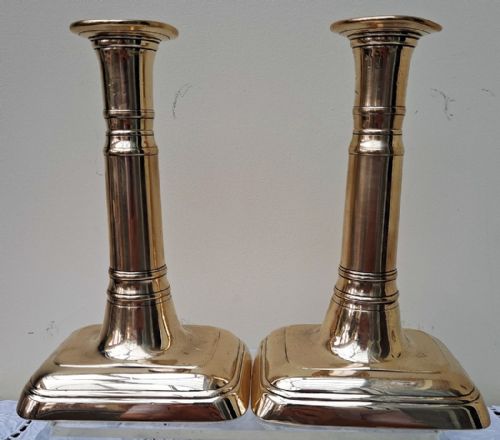 PAIR OF ANTIQUE ENGLISH GEORGIAN TELESCOPIC BRASS CANDLESTICKS - ADDITIONAL PHOTO 2