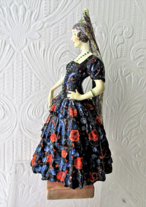 fig 1. Vintage Royal Doulton English Porcelain Figurine ~