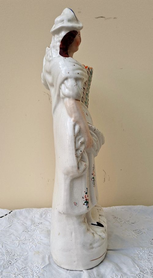 PAIR OF ANTIQUE ENGLISH VICTORIAN STAFFORDSHIRE POTTERY SCOTS HARVESTERS SPILL VASES - ADDITIONAL PHOTO 12
