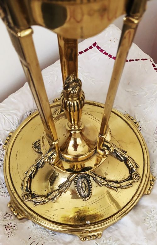 ANTIQUE ENGLISH VICTORIAN BRASS OIL LAMP - ADDITIONAL PHOTO 1