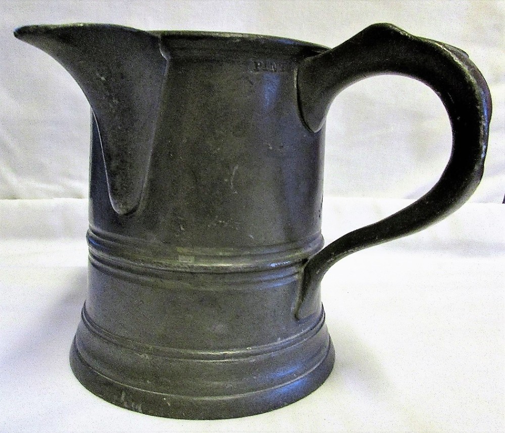 Antique English Victorian Pewter Pint Jug ~ Elephant & Castle ~ Tunbridge Wells
