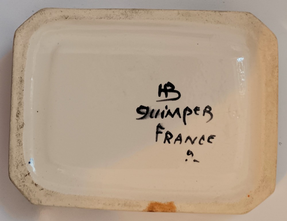 Pair of Antique HB Quimper French Faience Dishes View III